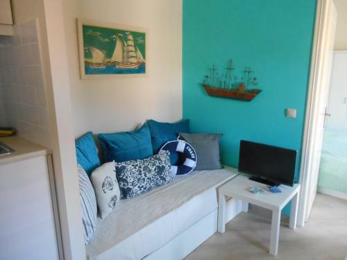 Arapakis Apartment 2