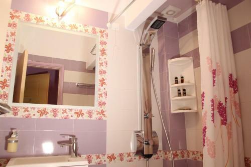 Hostal Coralli Rooms