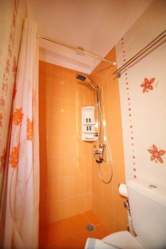 Hostal Coralli Rooms