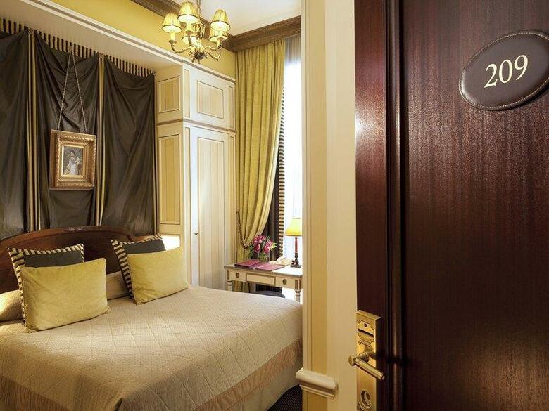 Hotel Napoleon Paris