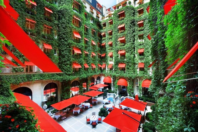 Hotel Plaza Athenee
