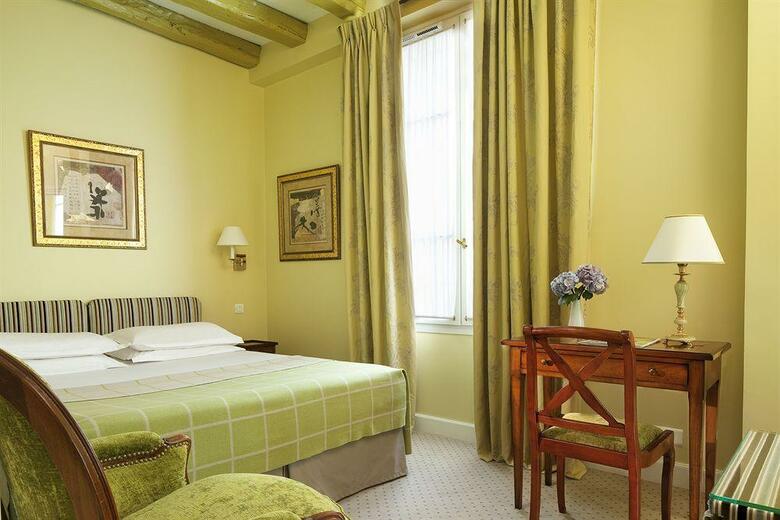 Hotel Relais Saint Honor�