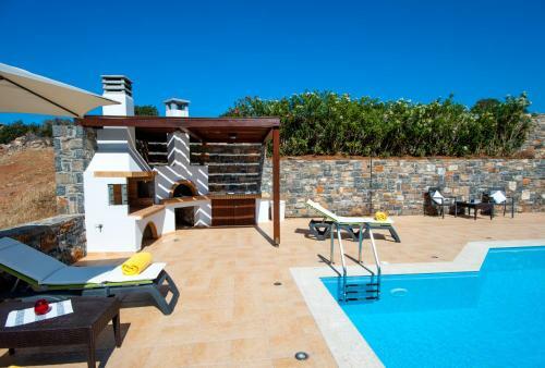 Maris Luxury Villa