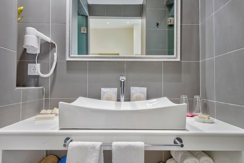 Hostal 1844 Suites