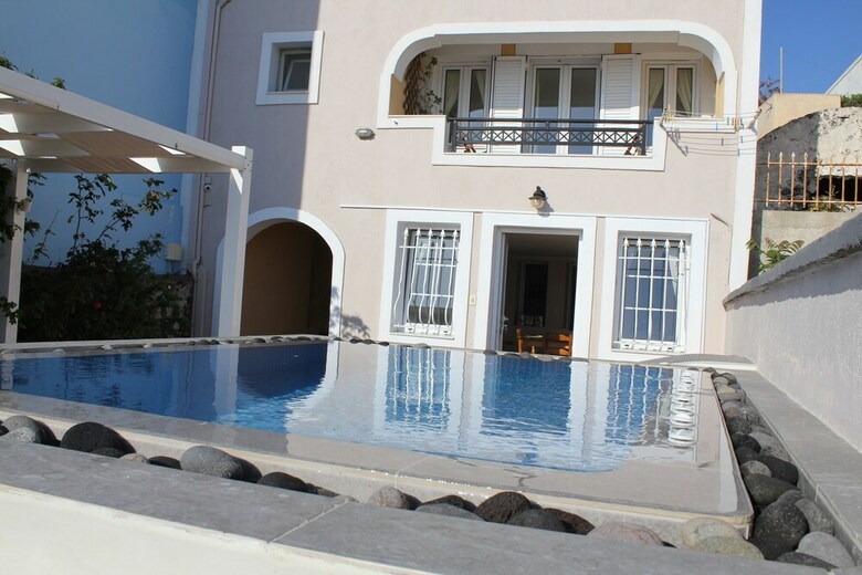 Villa By Hotel Thira