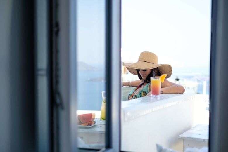 Hostal On The Cliff Suites