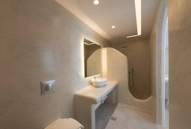 Hostal On The Cliff Suites