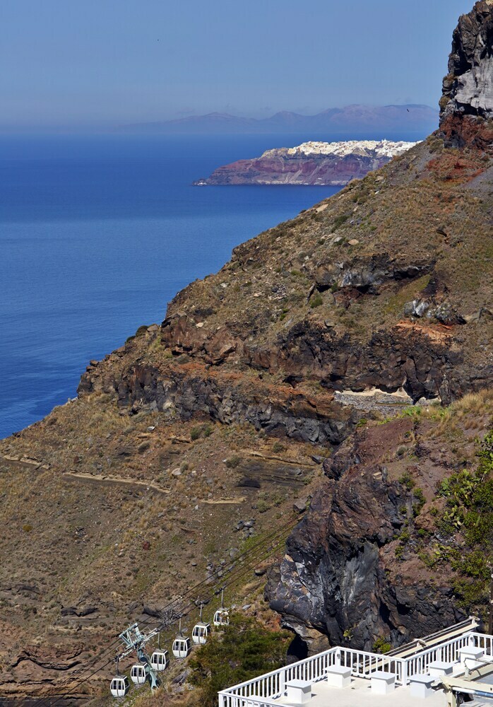 Hostal On The Cliff Suites