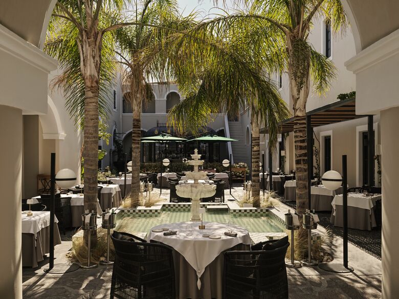 Katikies Garden Hotel - The Leading Hotels Of The World