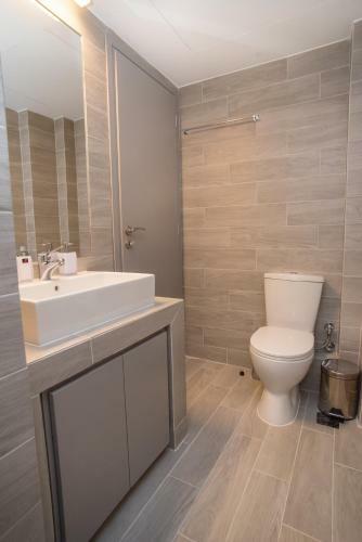 Central Apartment In Glyfada