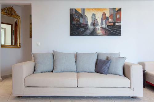 Stunning 1 Bdrm Apartment In Glyfada -sea View