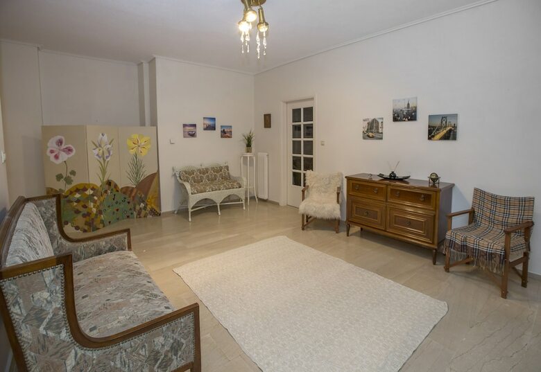 Family Holidays Apartment In Glyfada
