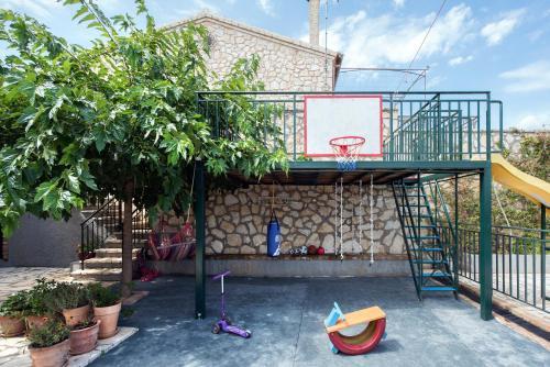 Villa Yiarios