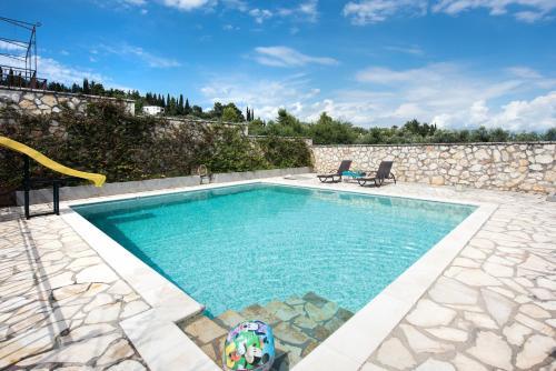 Villa Yiarios