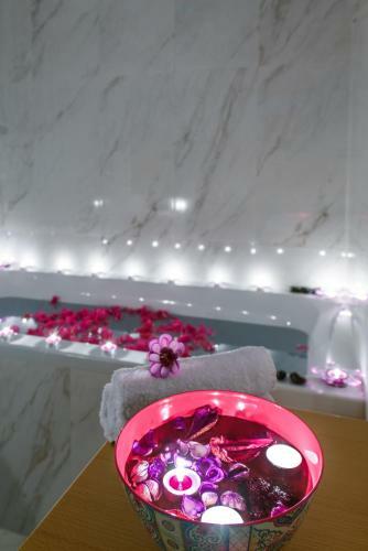 Hotel Elysian Suites