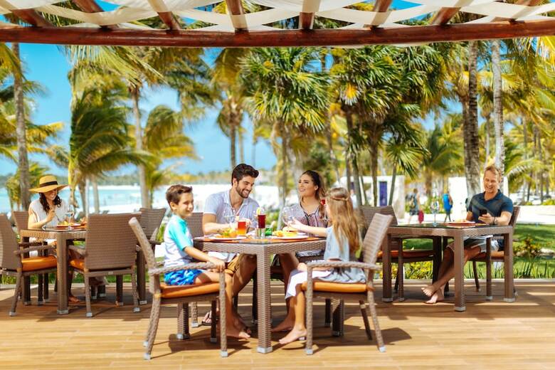 Hotel Barcelo Maya Colonial