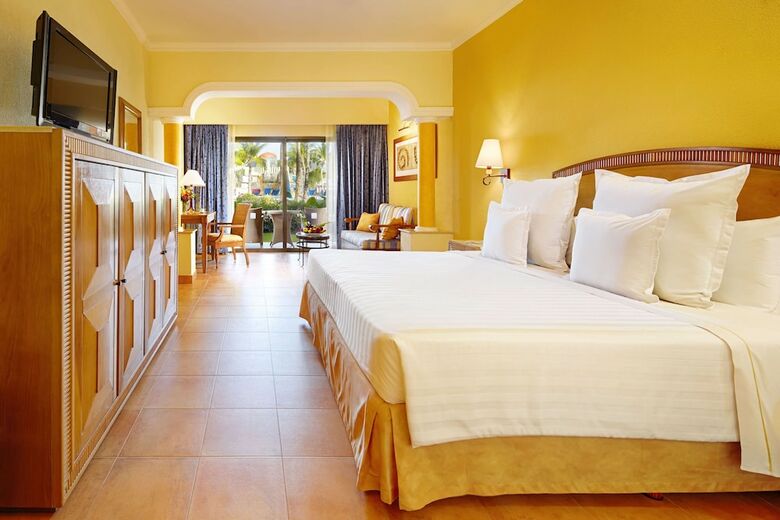 Hotel Barcelo Maya Colonial