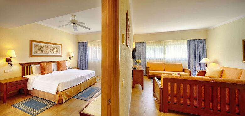 Hotel Barcelo Maya Colonial