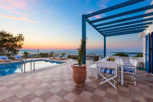Villa Blanca