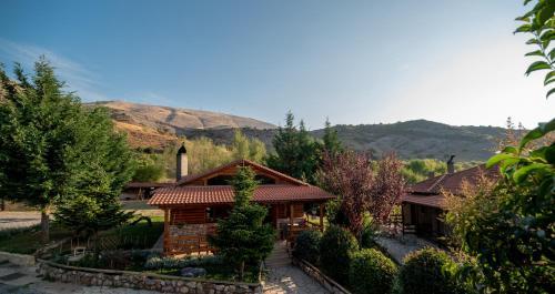 Hotel Orias Guesthouse & Farm