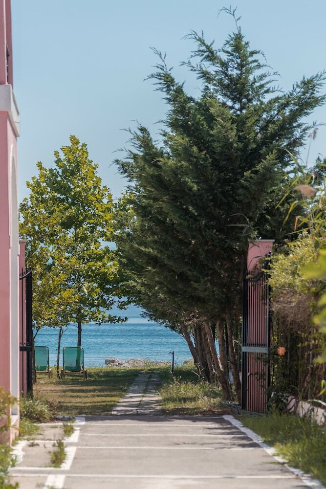 Hostal Fardini Seaside Hotel