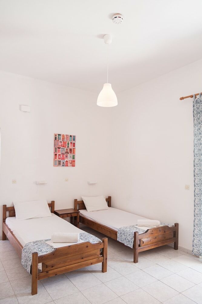 Hostal Fardini Seaside Hotel
