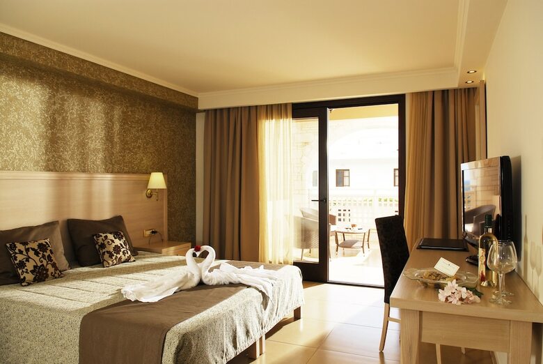 Hotel Cactus Royal
