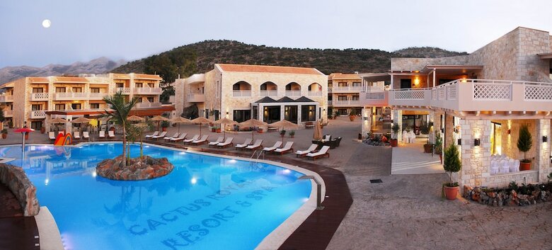 Hotel Cactus Royal