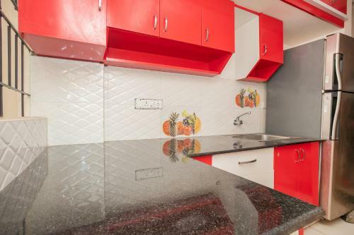 Hotel Oyo 7918 Home Stay Near Trinity Circle
