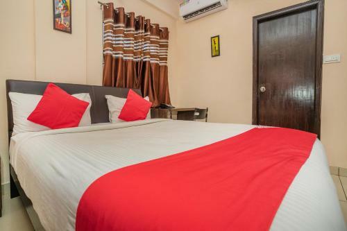 Hotel Oyo 7918 Home Stay Near Trinity Circle
