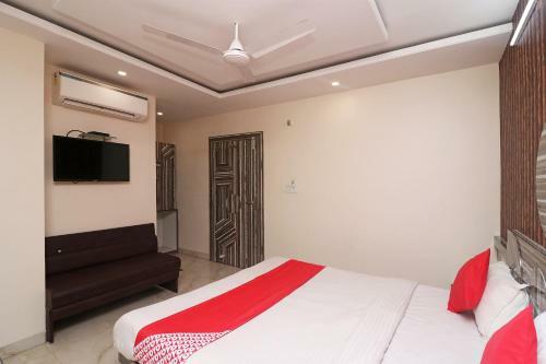Oyo 27611 Hotel Shree Regency