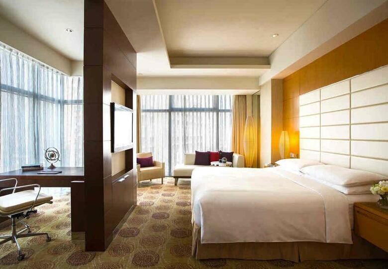Renaissance Shanghai Putuo Hotel