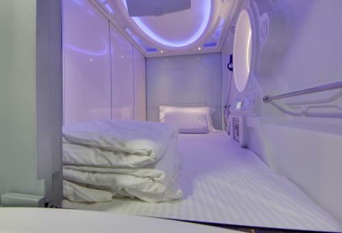 Hostal Hotel Astropods Airport, Mumbai.