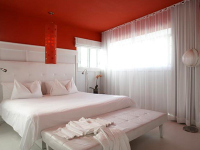 Catalina Hotel Beach Club