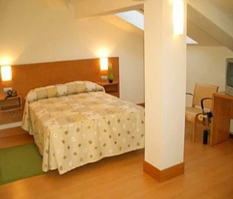 Hotel Bilbao Jardines
