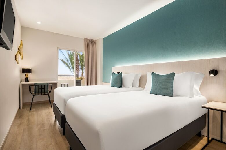 Hotel Ramada Resort By Wyndham Puerto de Mazarron