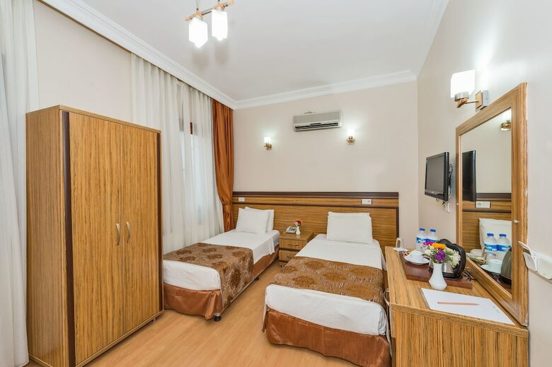 May Hotel