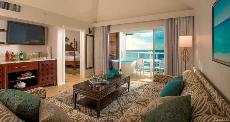Hotel Sandals Regency La Toc