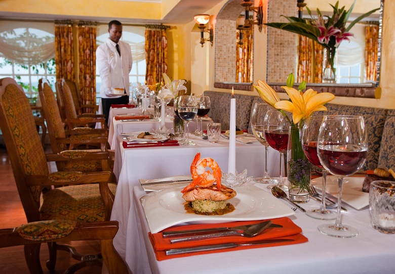 Hotel Sandals Regency La Toc