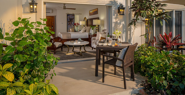 Hotel Sandals Regency La Toc
