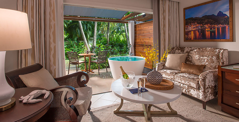 Hotel Sandals Regency La Toc