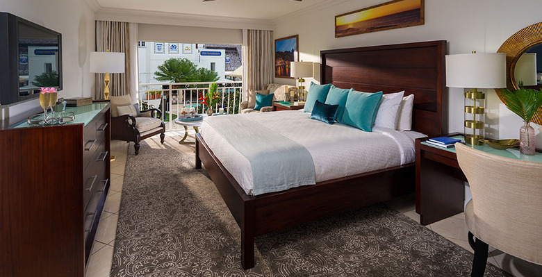 Hotel Sandals Regency La Toc