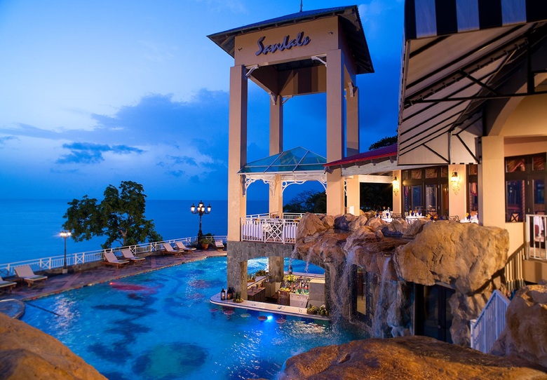 Hotel Sandals Regency La Toc