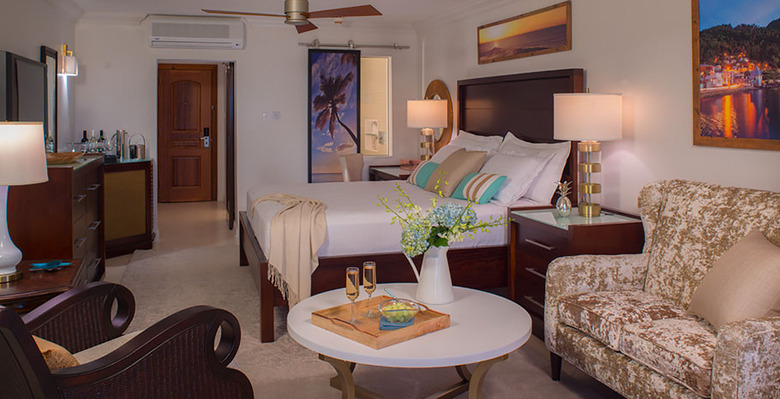 Hotel Sandals Regency La Toc