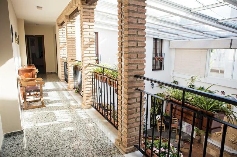 Hotel De Los Faroles