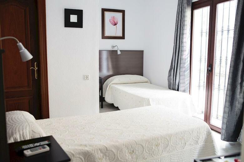 Hotel De Los Faroles