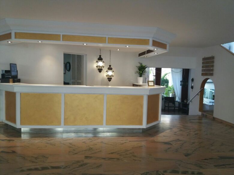 Ponderosa Hotel