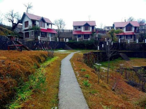 Hotel Resort Near Sunset View Point In Dharamshala
