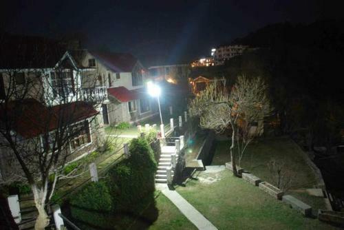 Hotel Resort Near Sunset View Point In Dharamshala