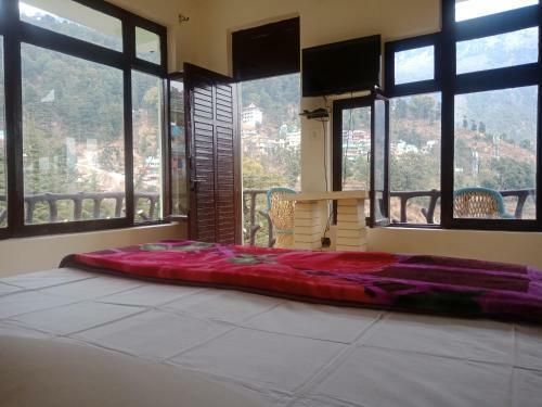 Hotel Pine Spring